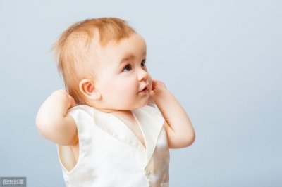 ​男孩名字日什么(男孩名字大全 取名免费)