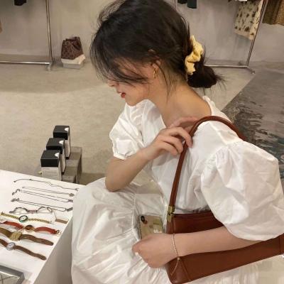 2023年最火一生难忘的女生微信名字，女人带好运一眼就爱上的微信昵称-第1张图片-