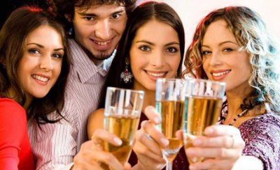 ​简单又大气的敬酒话 酒桌上的敬酒词100条