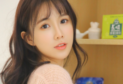 ​简单好记的女生英文名（女士英文名简单大气）