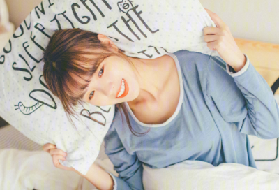 ​头像qq伤感情侣头像带字头像个性网名(45个)